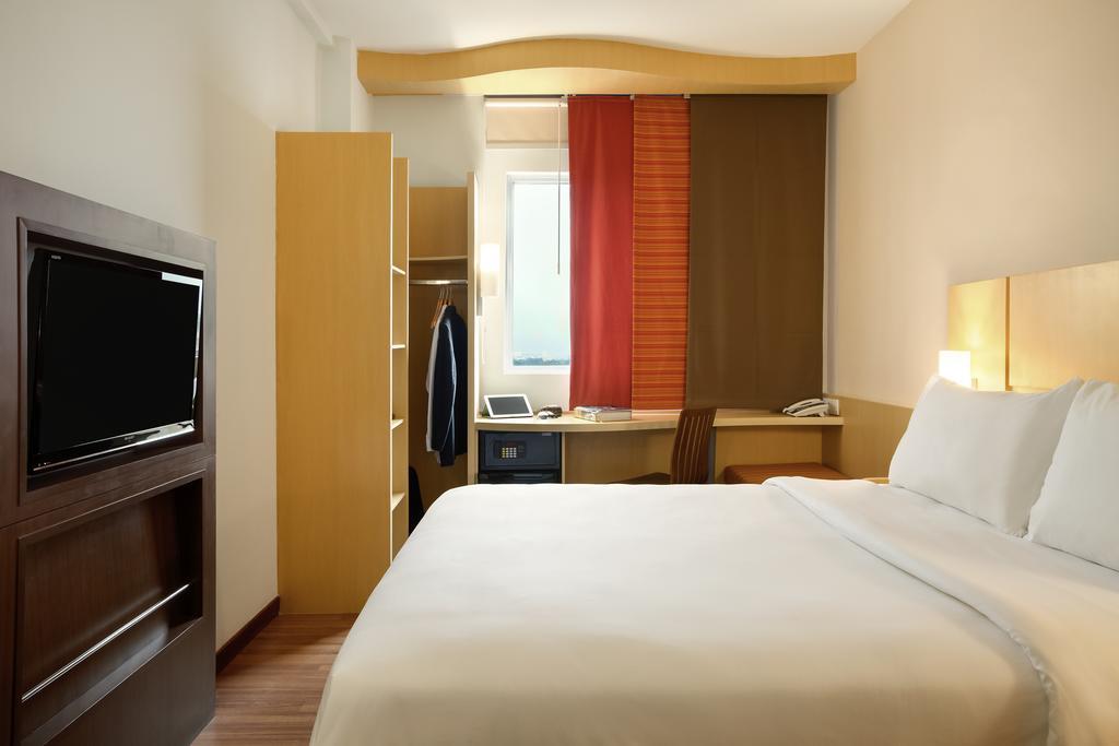 Ibis Chesterfield North - Barlborough Eksteriør billede