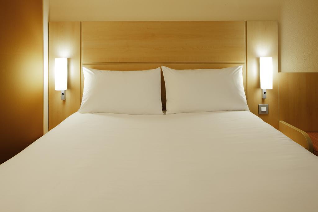 Ibis Chesterfield North - Barlborough Eksteriør billede